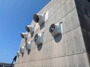 大型換気扇の設置工事